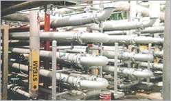 ジョージア州アトランタ　熱交換パイプの保温のために塗布